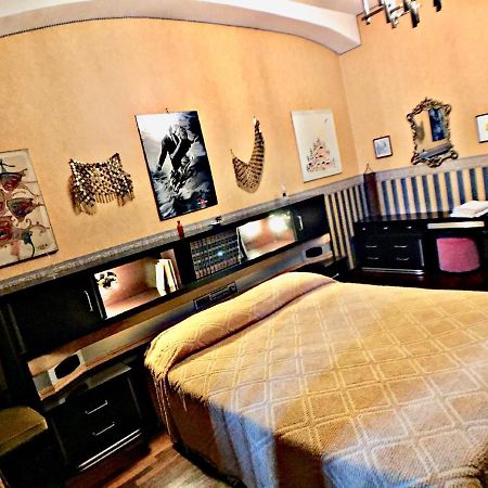 Elegante Appartamento Vicino Al Centro Torino Eksteriør billede